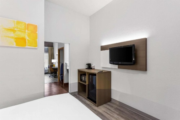 Comfort Inn & Suites Kenosha-Pleasant Prairie image 13