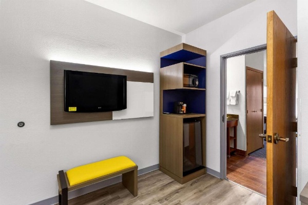 Comfort Inn & Suites Kenosha-Pleasant Prairie image 21