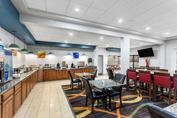 Comfort Inn & Suites Kenosha-Pleasant Prairie image 30